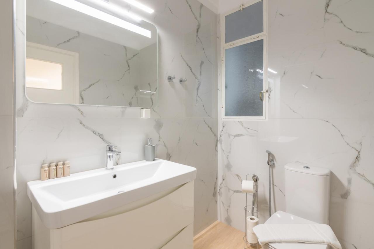 Phaedrus Living: City Center Flat Michalakopoulou Афины Экстерьер фото